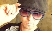 戴墨镜爆料大叔视频大全,视频大全揭秘生活百态